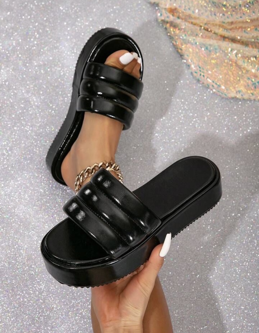 Black Platform slide for ladies